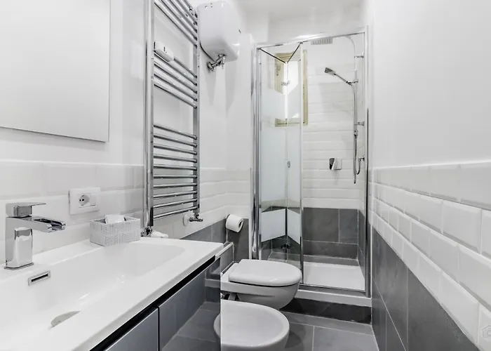 House Piramide Gasthof 4*